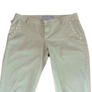 Rock&Republic women’s stretch twill cropped pant with round studs size 8
